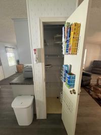 1995 Brentwood Manufactured Home