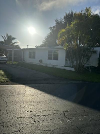 Photo 3 of 13 of home located at 6820 NW 43rd Terr, #C11 Coconut Creek, FL 33073