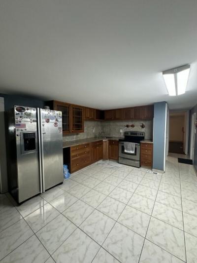 Photo 5 of 13 of home located at 6820 NW 43rd Terr, #C11 Coconut Creek, FL 33073