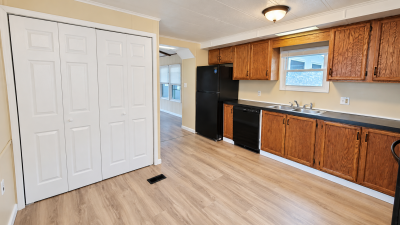 Photo 5 of 14 of home located at 3350 Airport Rd., Lot  81 Allentown, PA 18109