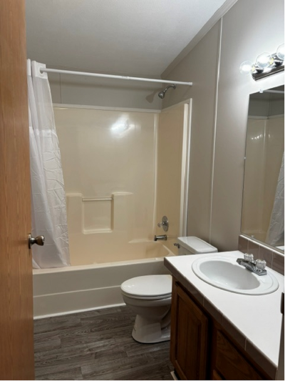 Photo 5 of 11 of home located at 43673 Charlemagne Ave, #239 Sterling Heights, MI 48314
