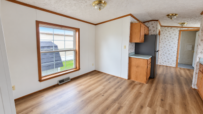 Photo 5 of 11 of home located at 5475 Hamilton Blvd., Lot 27 Allentown, PA 18106