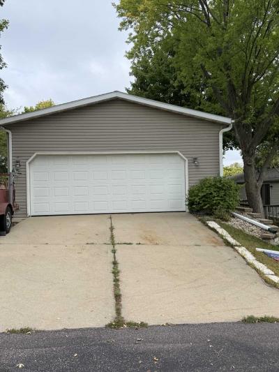 Mobile Home at 38 Apple Hill Dr Blue Mounds, WI 53517