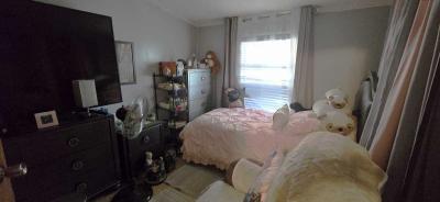 Photo 6 of 9 of home located at 4309 King Arthur Ct Bakersfield, CA 93301