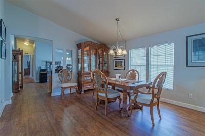 Photo 5 of 29 of home located at 142 Codyerin Dr. Henderson, NV 89074