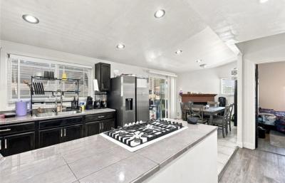 Mobile Home at 3050 W Ball Rd SPC #200 Anaheim, CA 92804