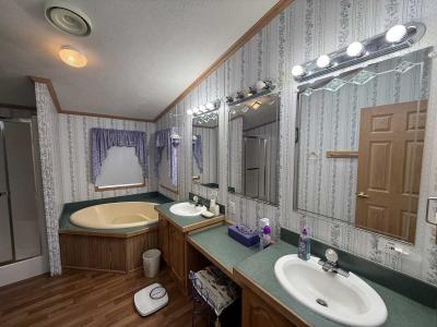 Photo 5 of 29 of home located at 383 Marigold Circle Matteson 60443, IL 60443
