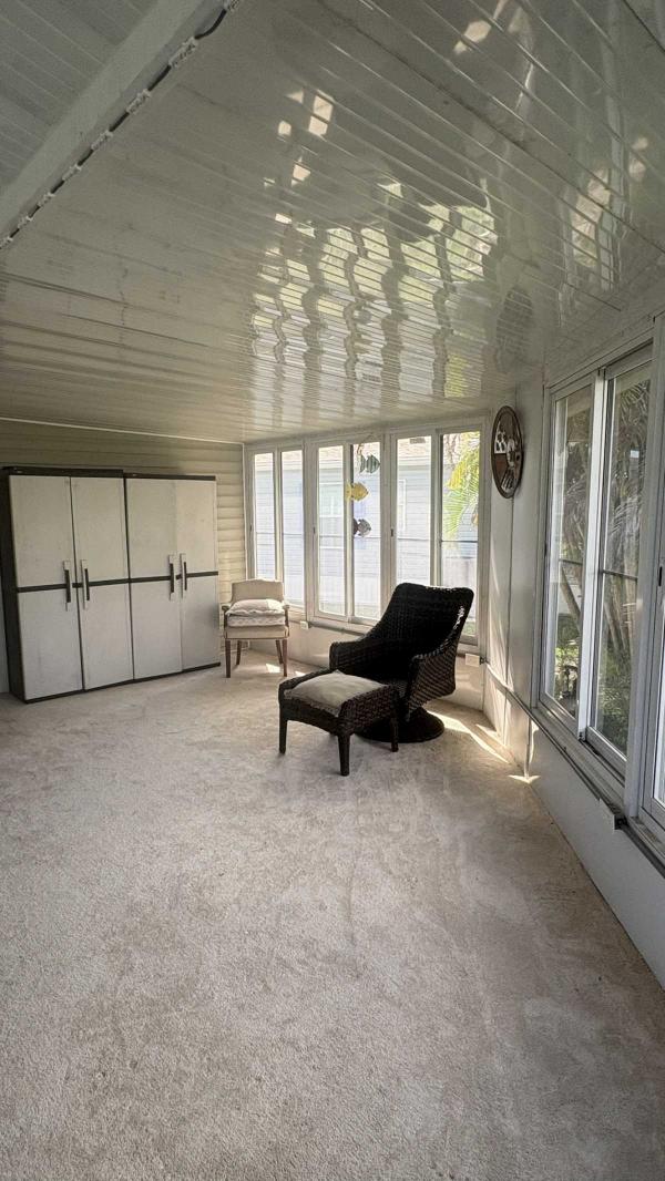 2000 Jacobsen Manufactured Home