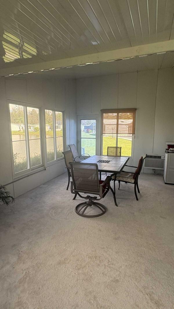 2000 Jacobsen Manufactured Home