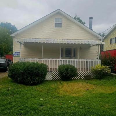 Mobile Home at 117 1/2 Lincoln Ave Dunbar, WV 25064
