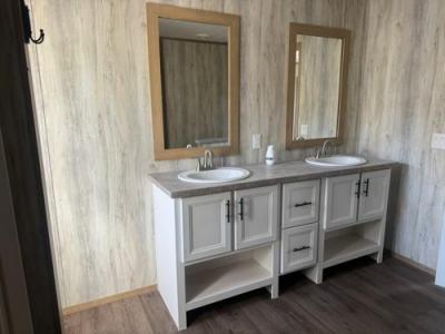 Photo 5 of 11 of home located at 31888 Alabama 75 Oneonta, AL 35121