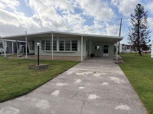 1979 TWIN Mobile Home For Sale