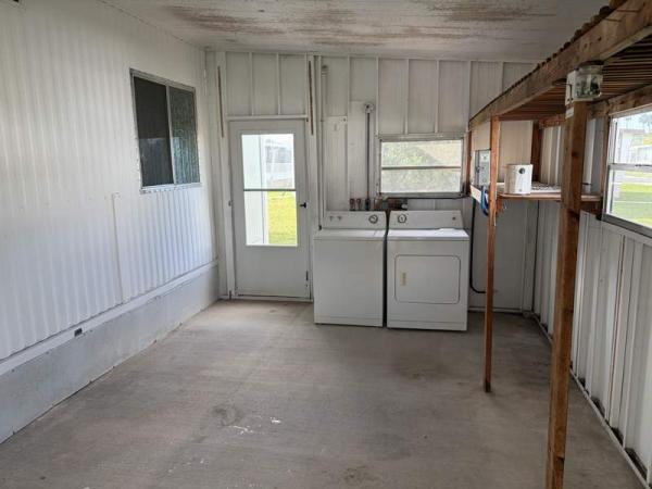 1979 TWIN Manufactured Home