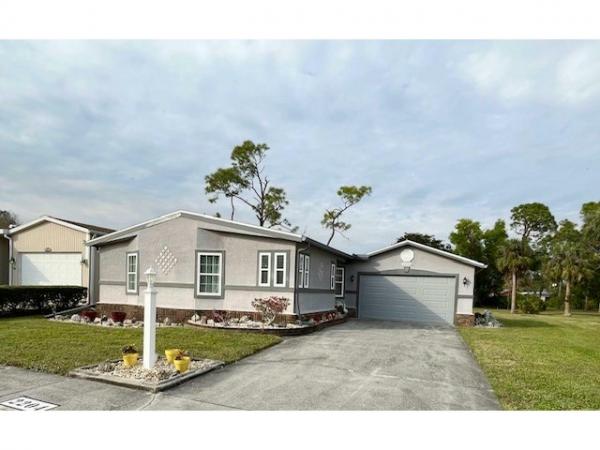 1990 PALM Mobile Home For Sale