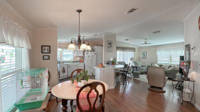 Photo 3 of 18 of home located at 214 Bradley Ln Lady Lake, FL 32159