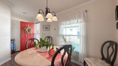 Photo 4 of 18 of home located at 214 Bradley Ln Lady Lake, FL 32159
