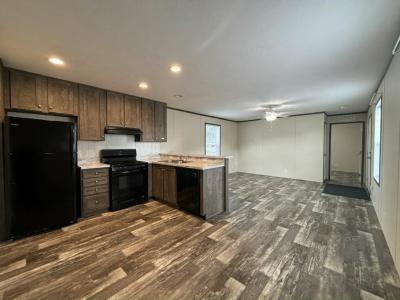 Photo 5 of 13 of home located at 43627 W. Morgan Harrison Township, MI 48045