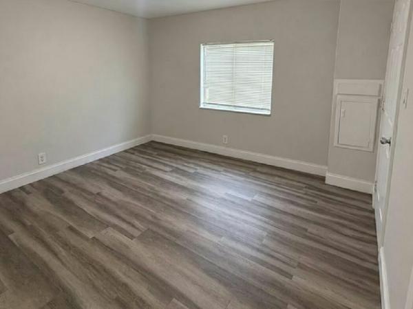 1980 BUDD Manufactured Home
