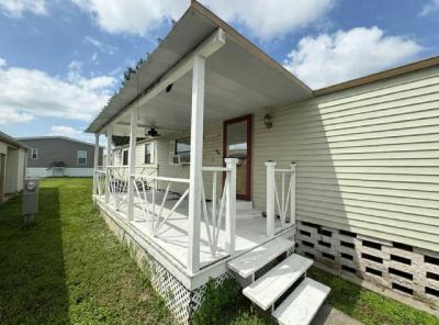 Photo 2 of 13 of home located at 2334 42 Ave N #5 Saint Petersburg, FL 33714