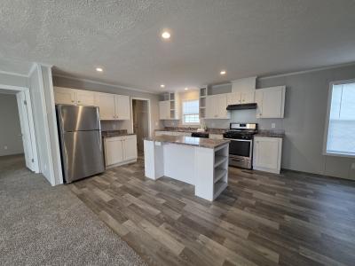 Photo 4 of 10 of home located at 642 Red Pine Lane Flint, MI 48506