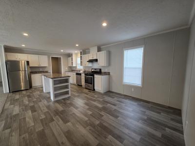 Photo 5 of 10 of home located at 642 Red Pine Lane Flint, MI 48506