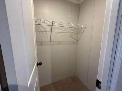 Photo 3 of 14 of home located at 16 Timber Court Flint, MI 48506