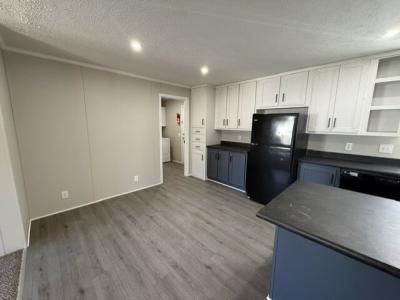 Photo 5 of 11 of home located at 830 Daria Drive Flint, MI 48506