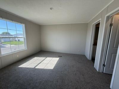 Photo 3 of 9 of home located at 883 Julianna Dr Flint, MI 48506