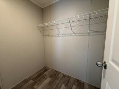 Photo 2 of 12 of home located at 424 Jack Pine Circle Flint, MI 48506
