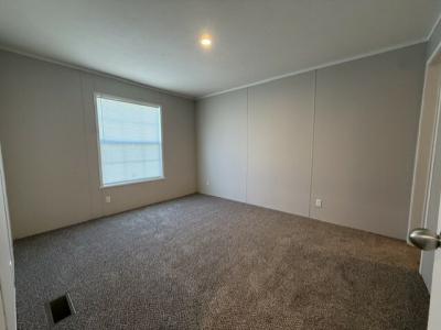 Photo 3 of 12 of home located at 424 Jack Pine Circle Flint, MI 48506