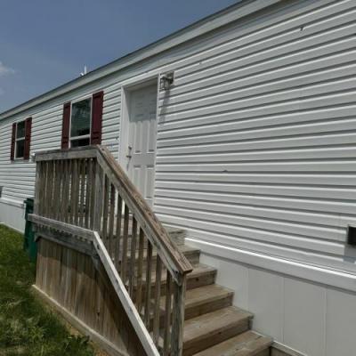 Photo 4 of 27 of home located at 9901 State Road 3 #0123 Muncie, IN 47303
