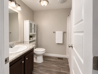 Photo 5 of 9 of home located at 1233 Peach Elkhart, IN 46514