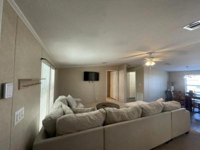 Photo 4 of 20 of home located at 36034 Cherry Avenue Grand Island, FL 32735