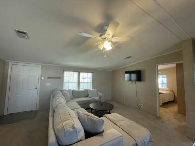 Photo 5 of 20 of home located at 36034 Cherry Avenue Grand Island, FL 32735