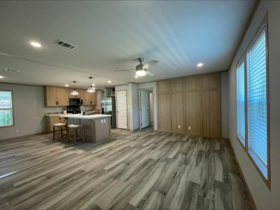 Photo 4 of 20 of home located at 13142 Grape Avenue Grand Island, FL 32735