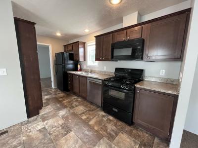 Photo 2 of 20 of home located at 4760 Dunkirk Ct Sterling Heights, MI 48310
