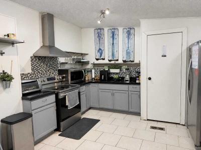 Photo 4 of 8 of home located at 6654 Woodthrush Hill Orlando, FL 32810