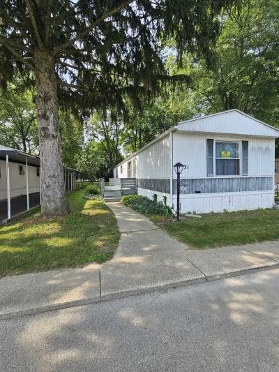 Photo 2 of 11 of home located at 340 S. Reynolds Rd., #31 Toledo, OH 43615