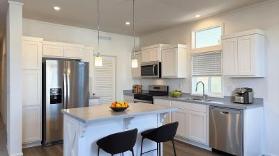 Photo 5 of 20 of home located at 3444 W Center St 23 Riverside, CA 92501