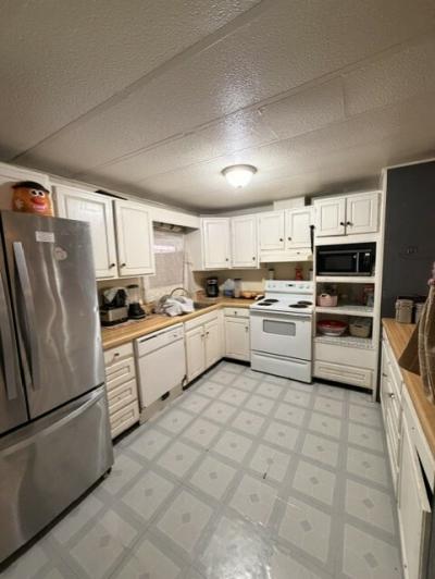 Photo 4 of 9 of home located at 13 Kelly St Hamilton, OH 45011