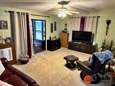 Photo 3 of 19 of home located at 2934 Griffin View Drive Lot 102 Lady Lake, FL 32159