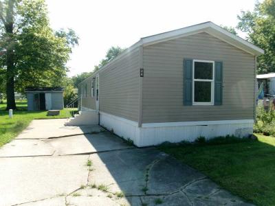 Mobile Home at 24 Maid Marion Greenville, OH 45331