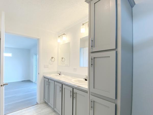 2025 Champion Home Builders, Inc. mobile Home