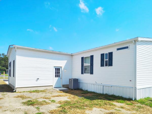 2025 Champion Home Builders, Inc. mobile Home