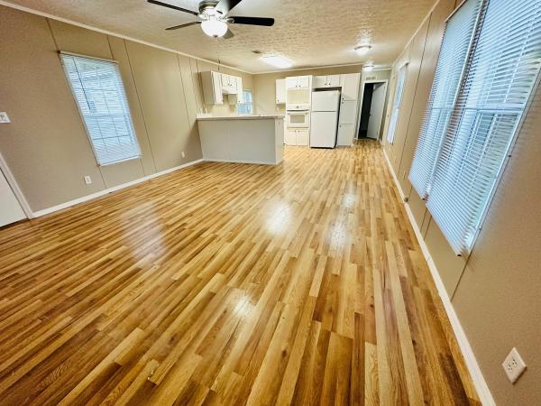2006 Clayton Homes Inc Mobile Home For Sale