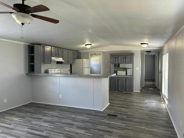 2010 Clayton Homes Inc Mobile Home For Sale