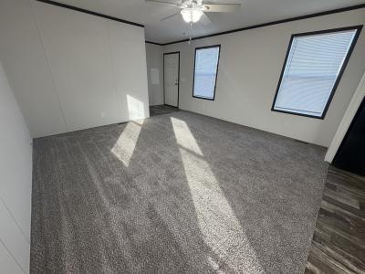 Photo 2 of 25 of home located at 38012 Leverette #423 Clinton Township, MI 48038