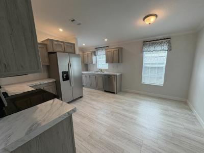 Photo 5 of 20 of home located at 3150 N E 36th Ave #145 Ocala, FL 34479