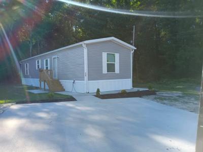 Photo 2 of 14 of home located at 3941 Charleston Highway #220 West Columbia, SC 29172