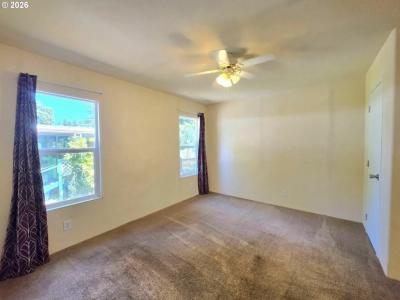 Photo 4 of 7 of home located at 1475 Green Acres Rd #82 Eugene, OR 97408